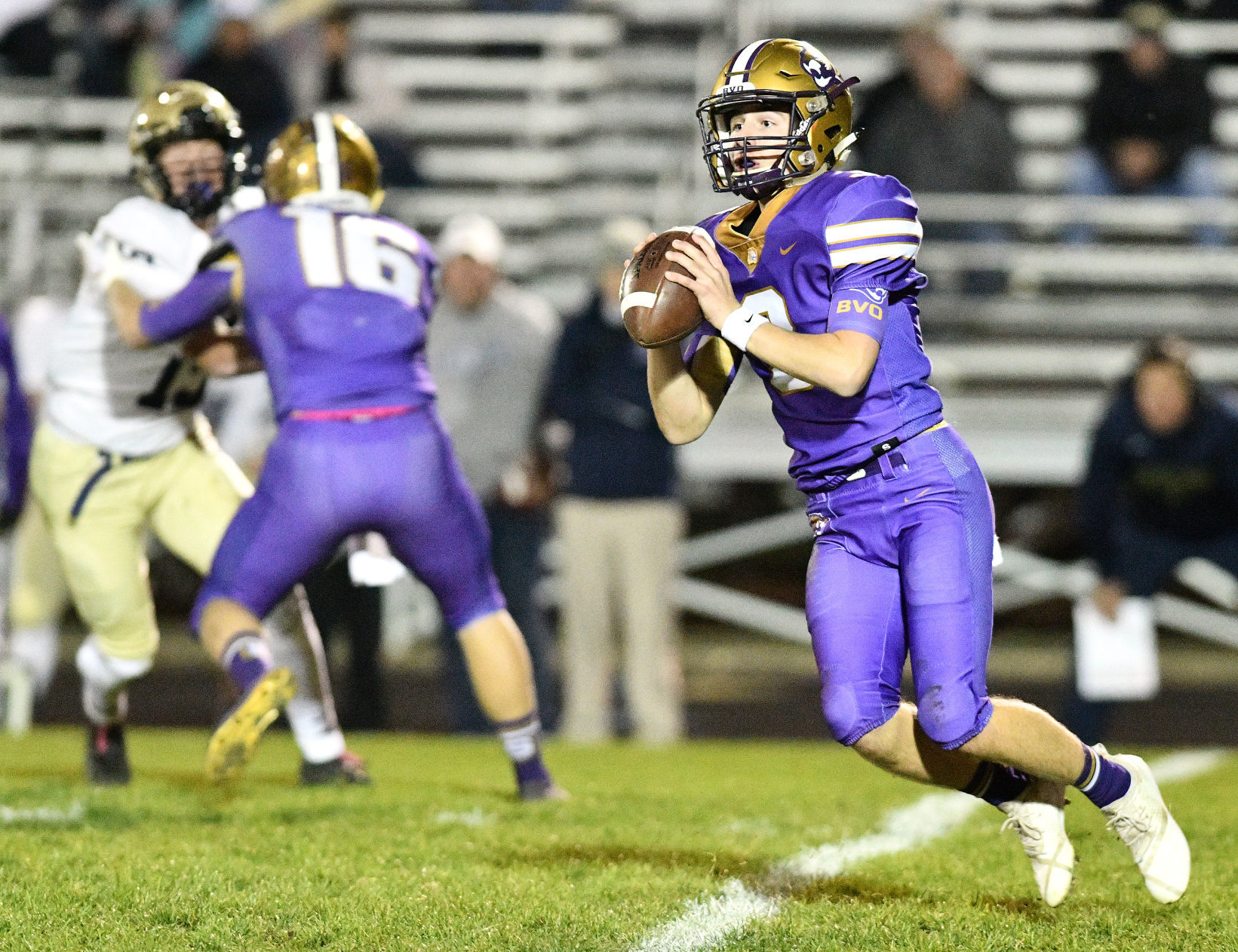 Spencer vs Heelan football